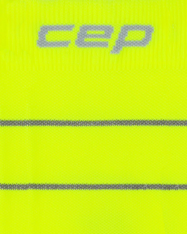 Pro Run Reflective Mid-Cut Socks